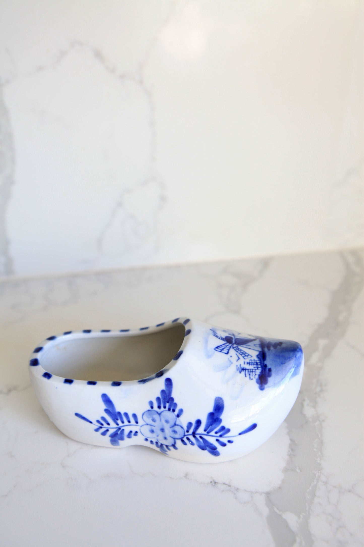 Vintage Delft Style
