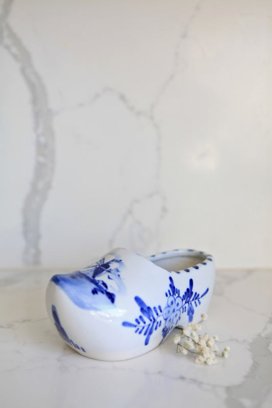 Vintage Delft Style
